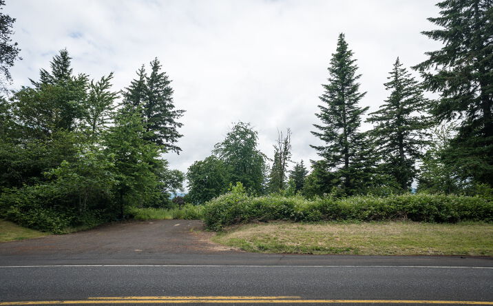 Pictures of Land property located at 114 NE Hammond Ave, Cascade Locks, OR 97014 for sales - image #1