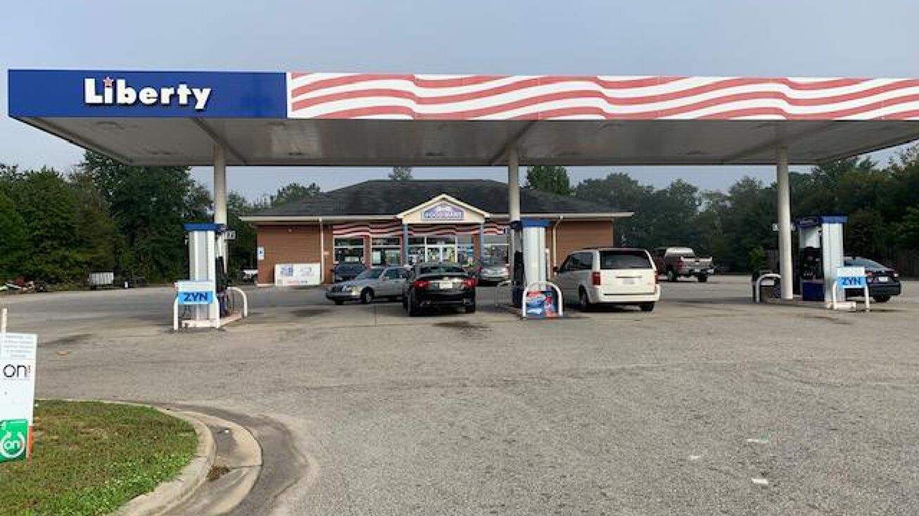 4928 Cumberland Rd, Fayetteville, NC 28306