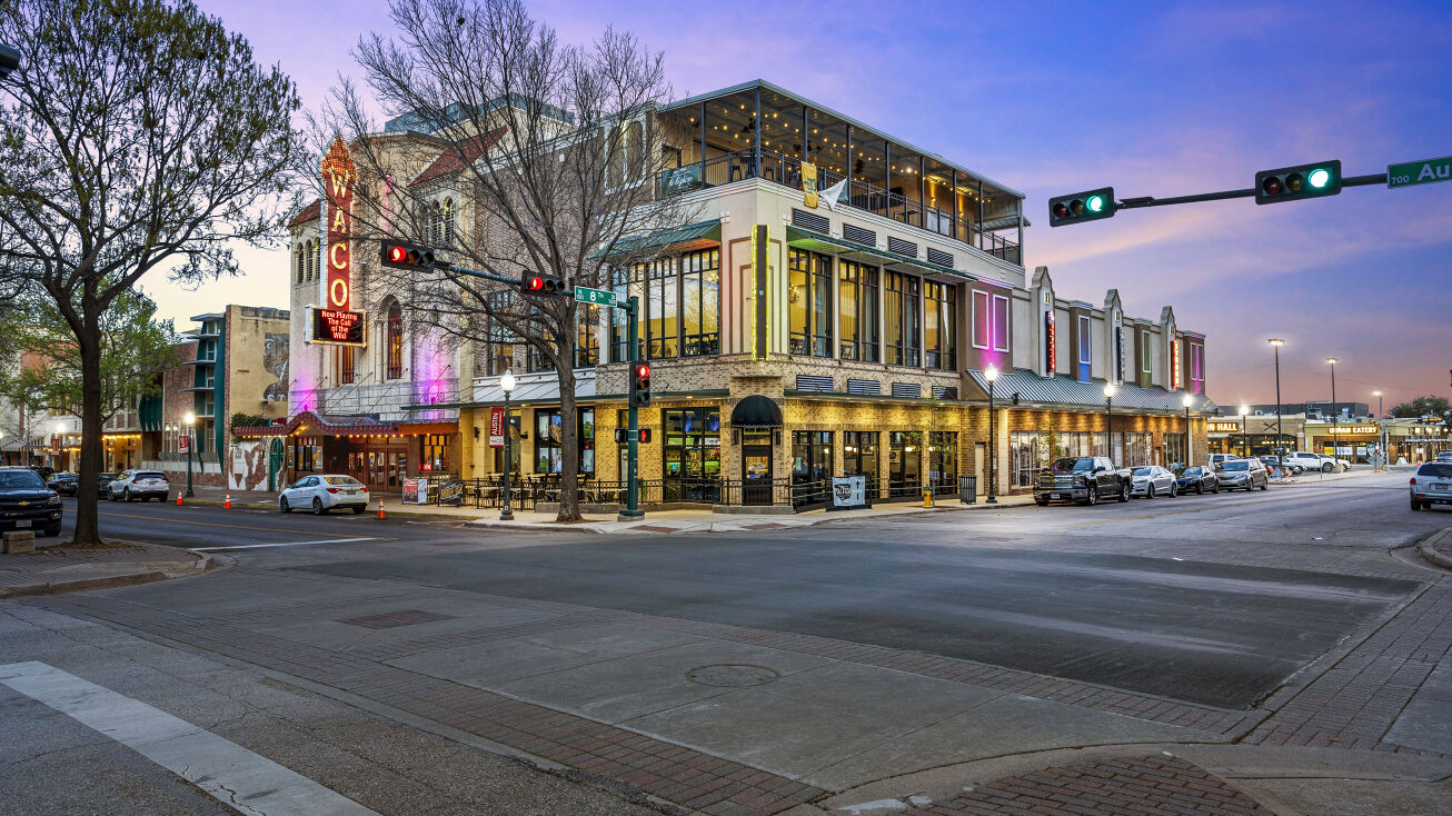 724 Austin Ave, Waco, TX 76701