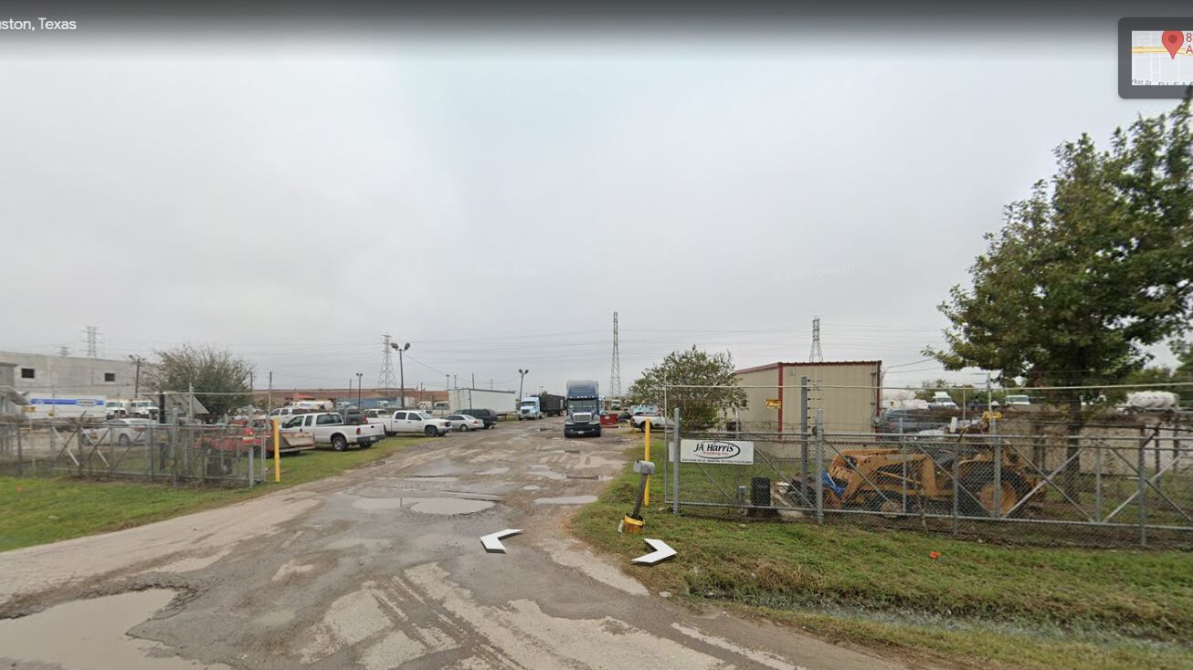 8360 Lyons Ave, Houston, TX 77029