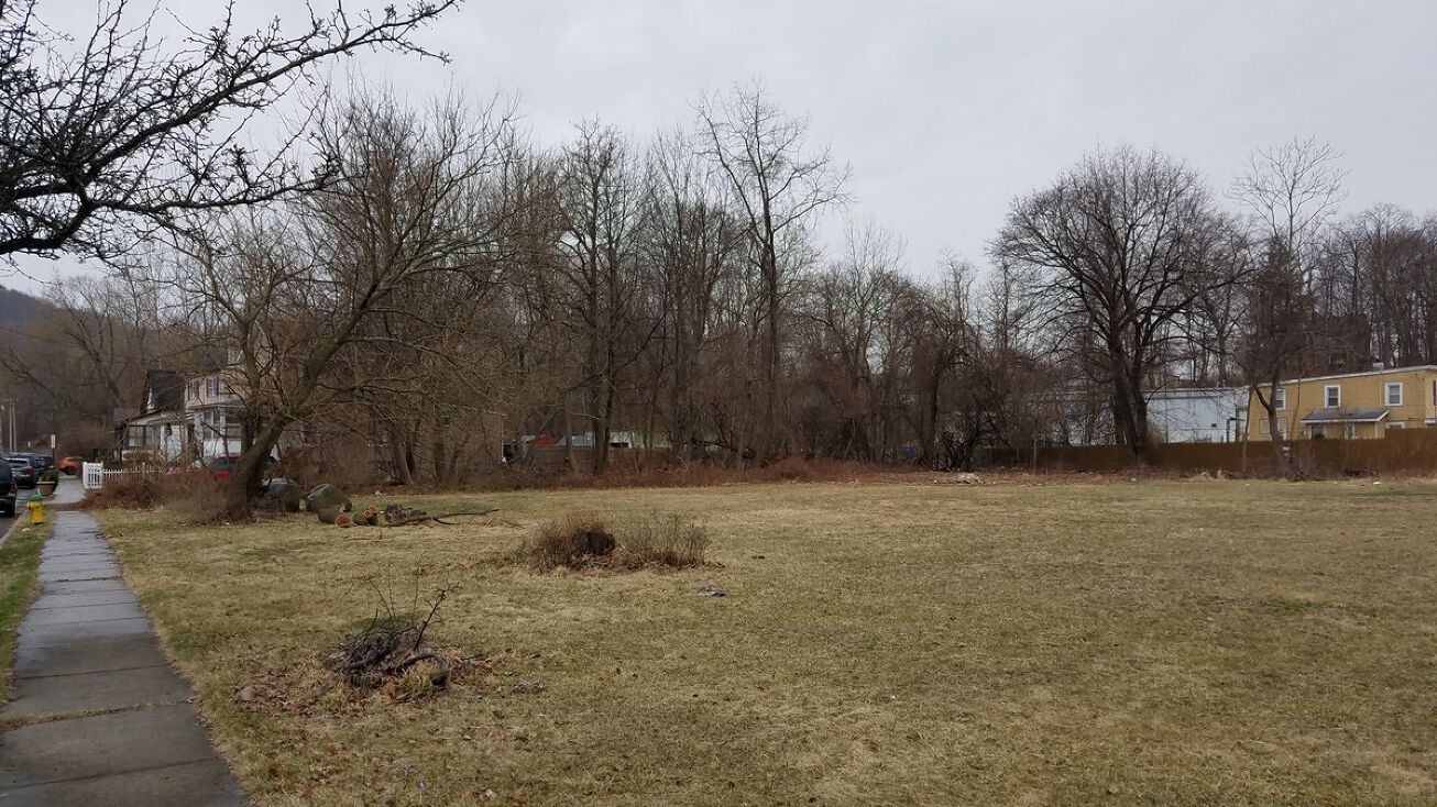 105 Little Britain Rd, Newburgh, NY 12550