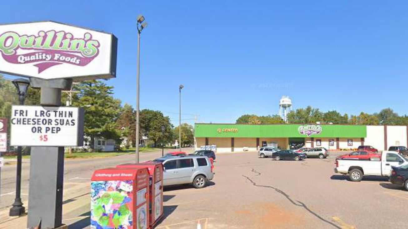 115 2nd St, Reedsburg, WI 53959