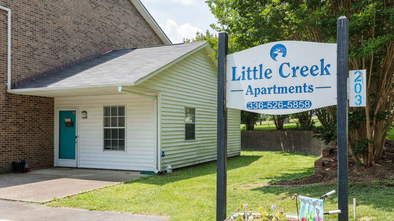 203 S Jonesville Blvd, Jonesville, NC 28642