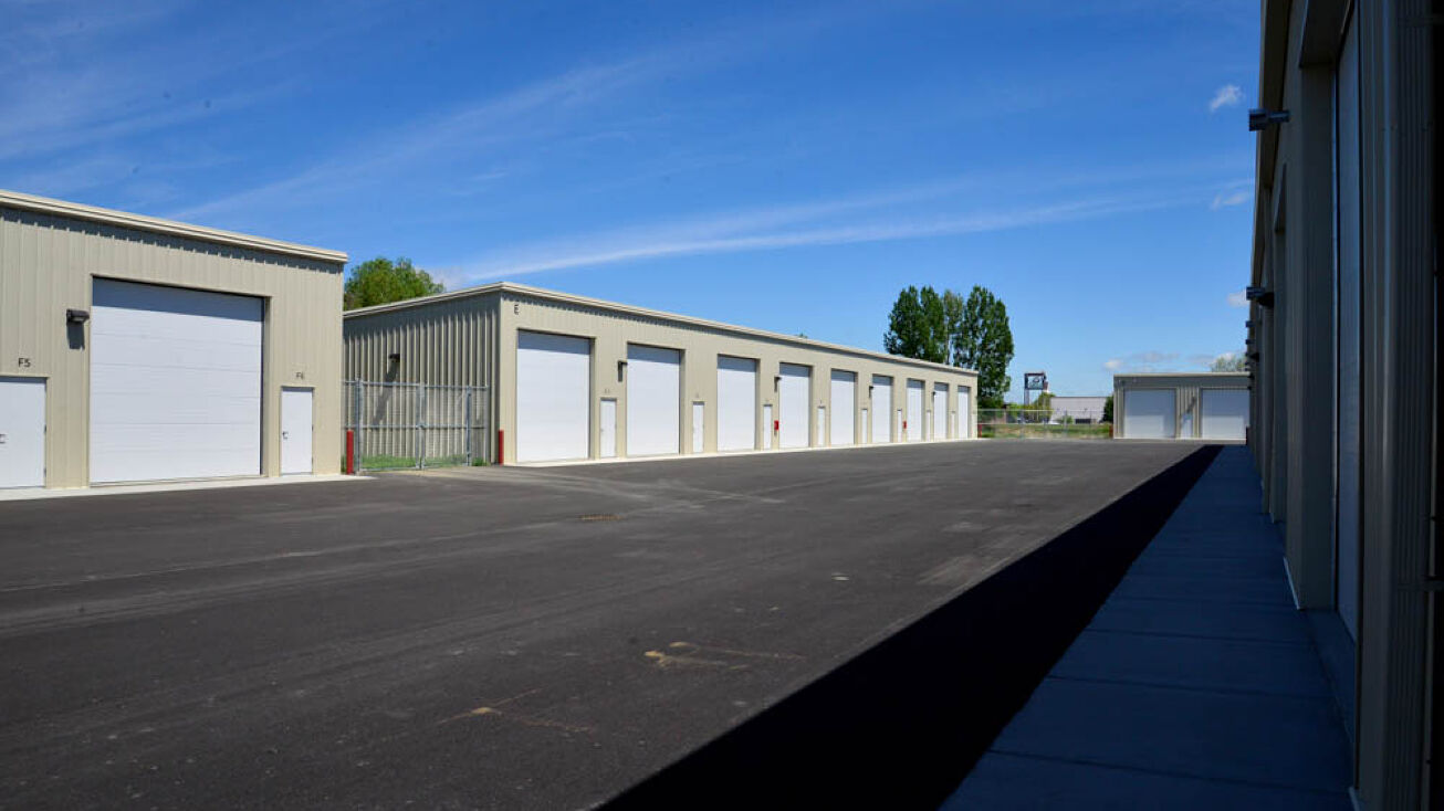 1127 S 31st St W, Billings (E Units), MT 59102, Billings, MT 59102