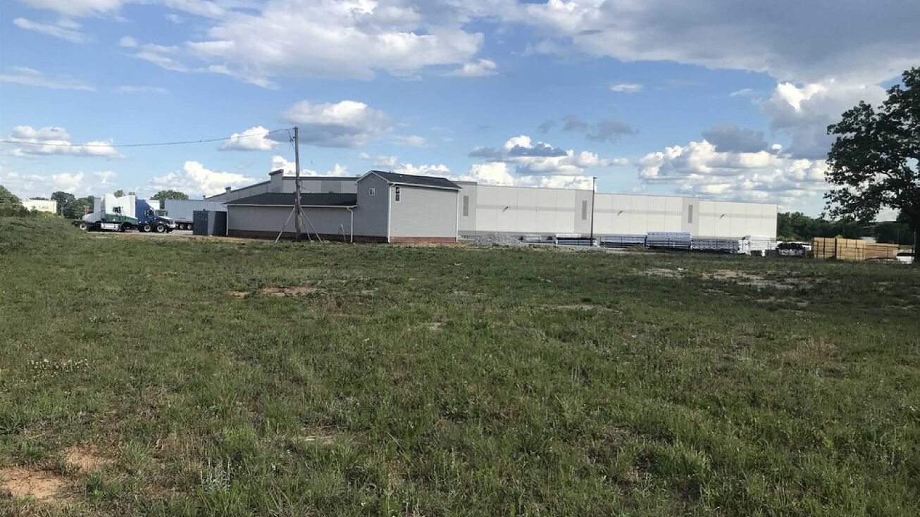 2537 Abner Creek Rd, Greer, SC 29651