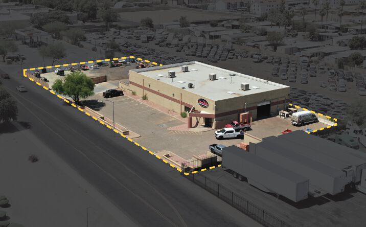Pictures of Industrial property located at 6262 N 57th Ave, Glendale, AZ 85301 for comps - image #1