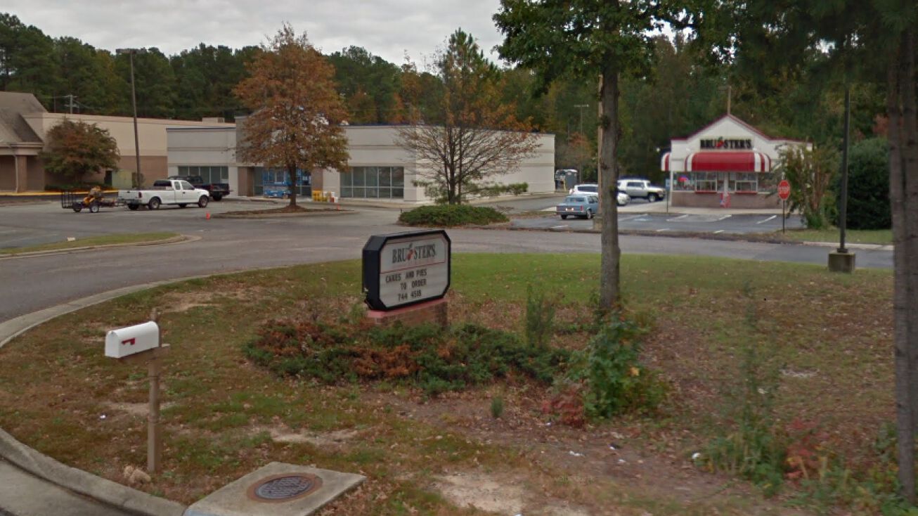 11261 Hull Street Road, Midlothian, VA 23112