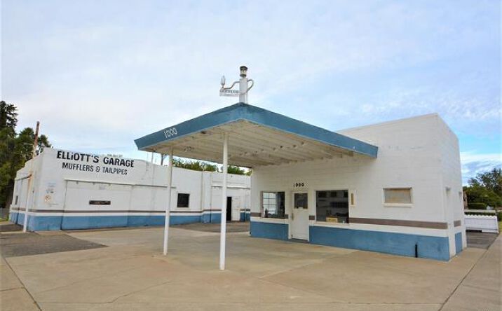 Pictures of Retail property located at 1000 Walnut St, Red Bluff, CA 96080 for sales - image #1