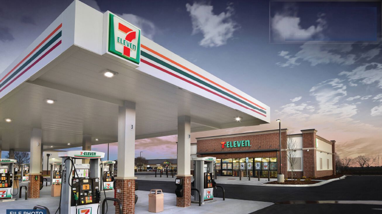 336 E Jericho Turnpike, Huntington Station, NY 11746