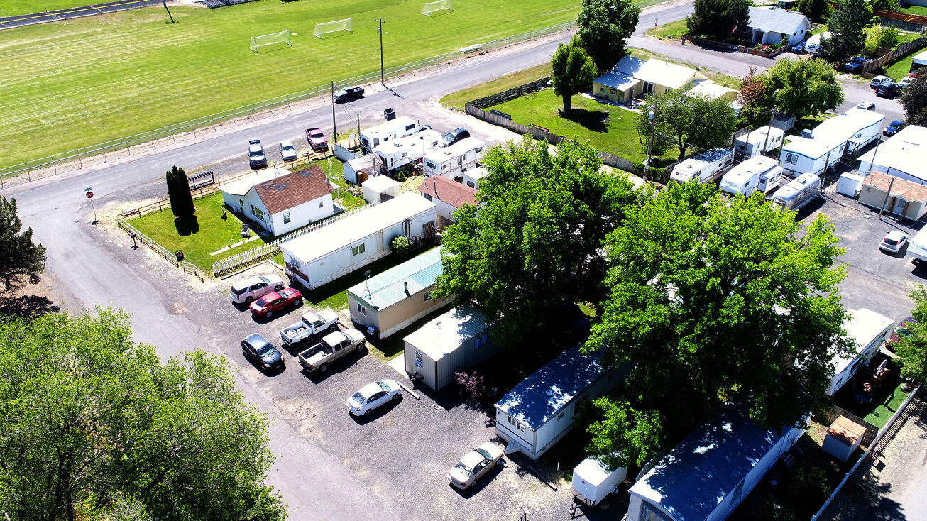 643 3rd Ave E, Wendell, ID 83355 Mobile Home Park Property for Sale