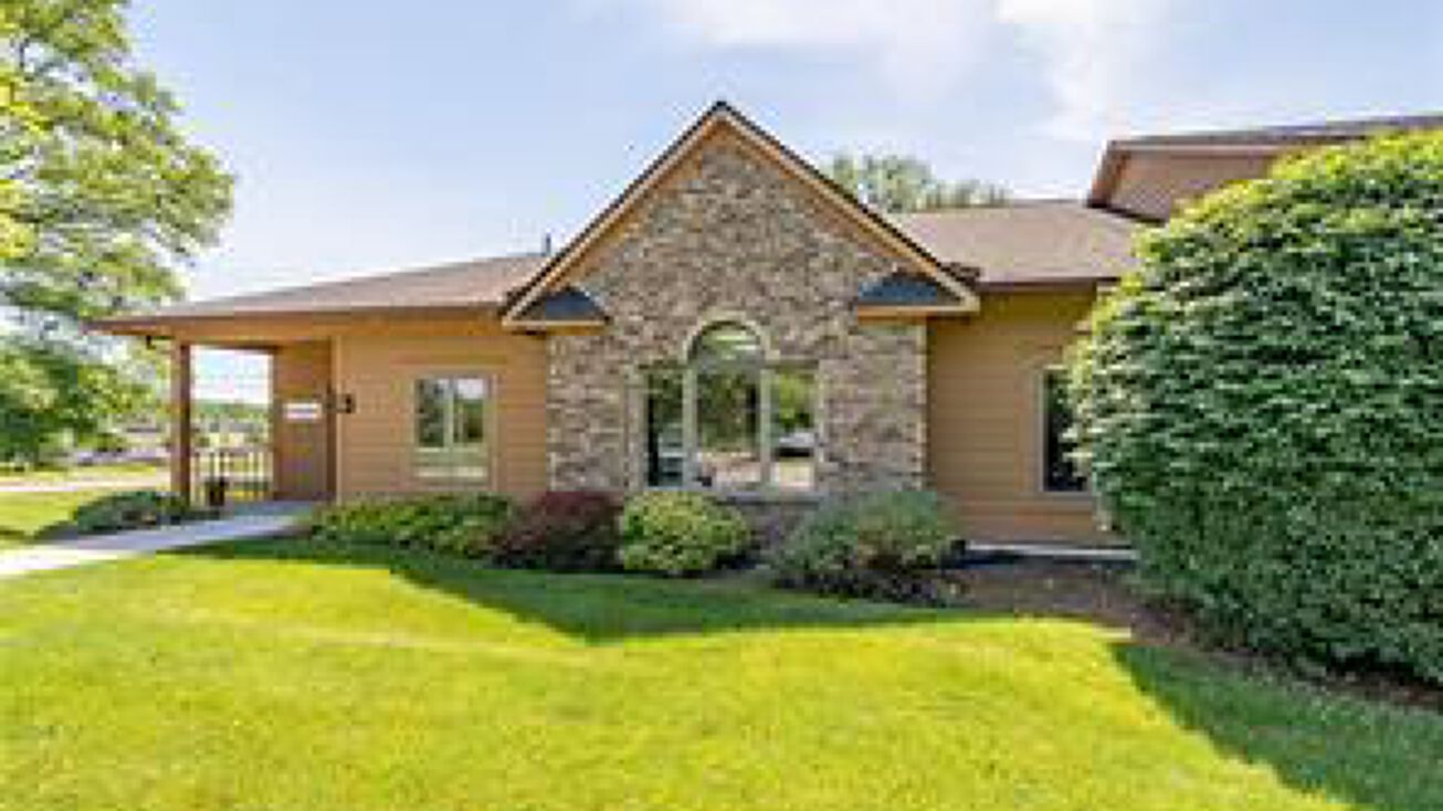 6605 Pittsford Palmyra Rd, Fairport, NY 14450
