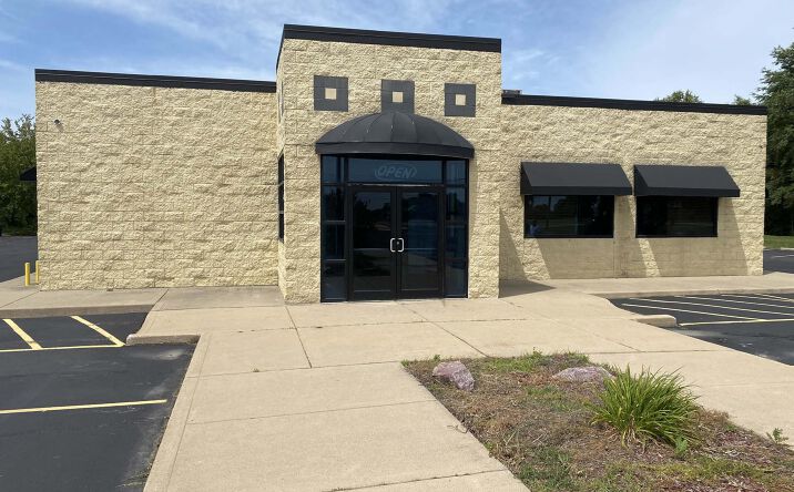 Pictures of Retail property located at 7250 OH-795, Walbridge, OH 43465 for comps - image #1