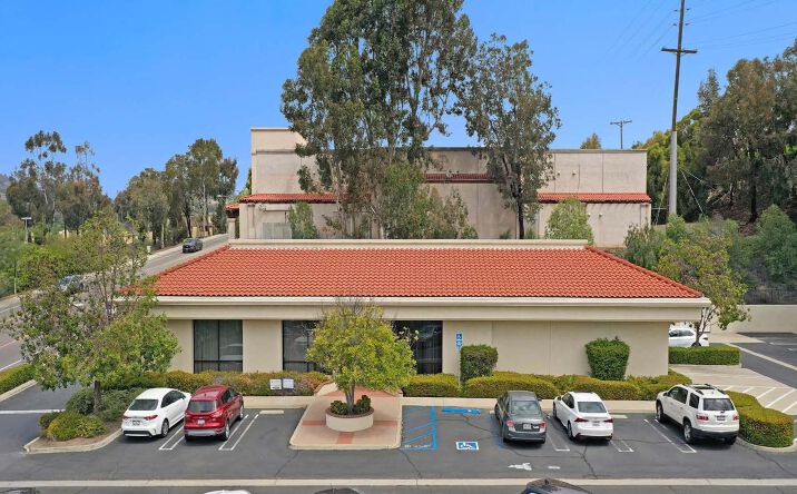 Pictures of Office property located at 3663 Via Mercado, La Mesa, CA 91941 for comps - image #1