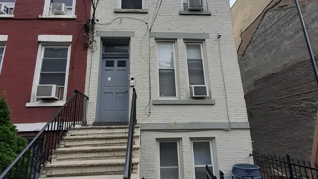 305 Park Ave, Hoboken, NJ 07030