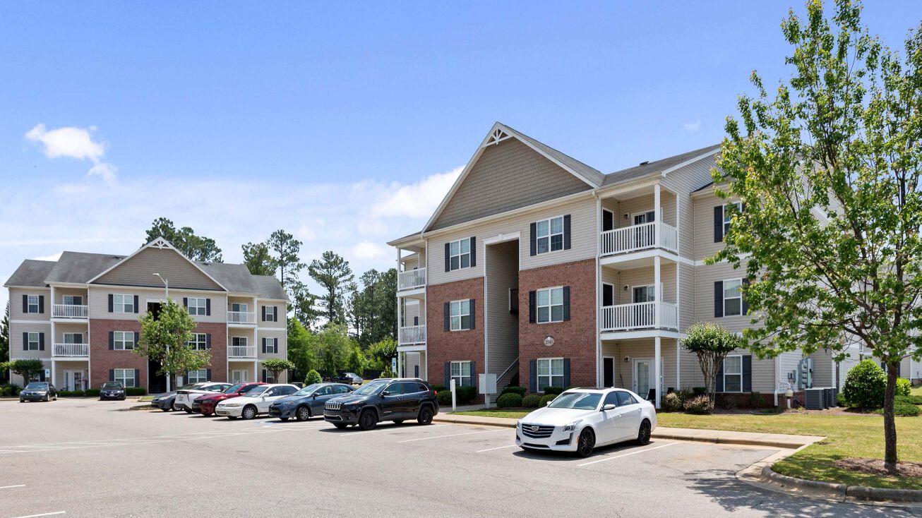 2500 McArthur Landing Cir, Fayetteville, NC 28311