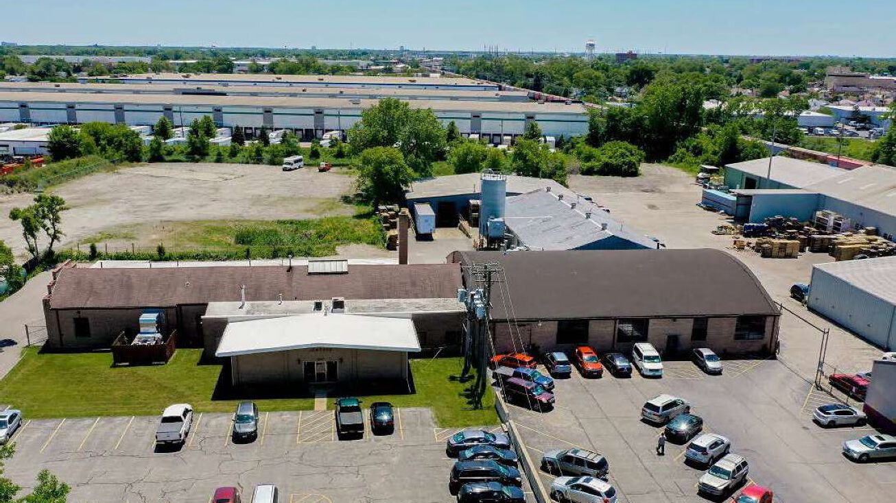 3800 Wesley Terrace, Schiller Park, IL 60176