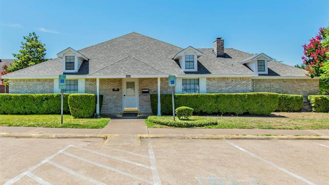 2719 Bolton Boone Drive, Desoto, TX 75115 Retail Property for Sale