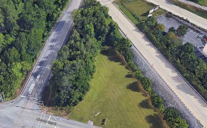 Pictures of Land property located at 2031 E Lincoln Hwy, Lancaster, PA 17602 for sales - image #1