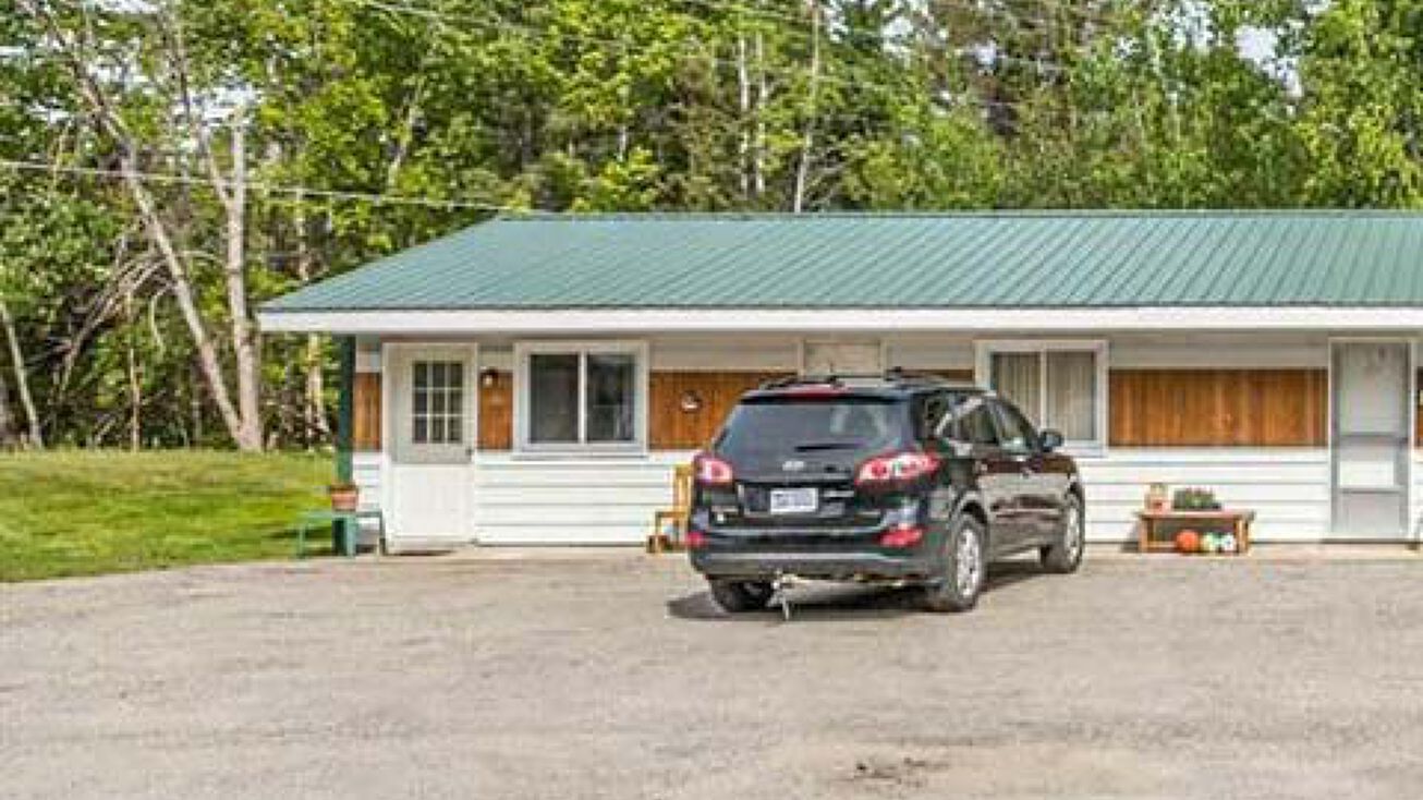 1447 N Black River Rd, Cheboygan, MI 49721