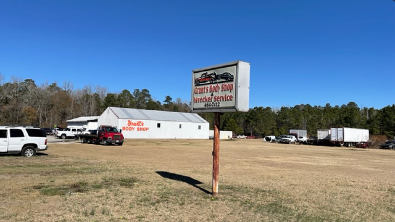 1710 Tranquil Church Rd, Mullins, SC 29574