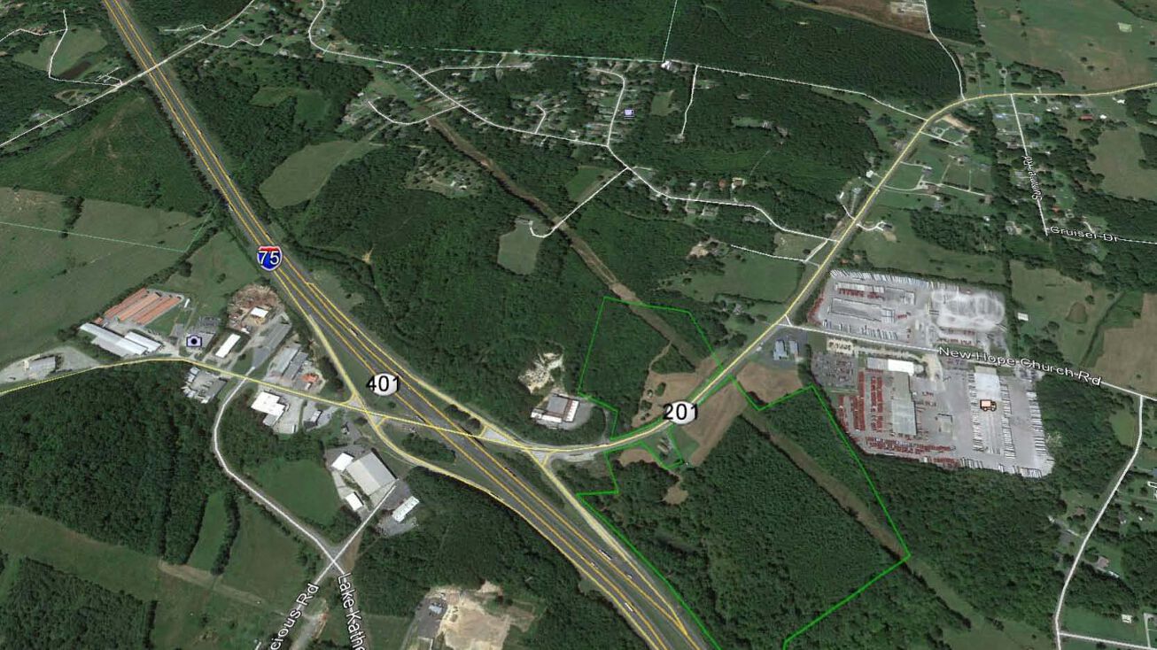 2158 Tunnel Hill Varnell Rd, Tunnel Hill, GA 30755