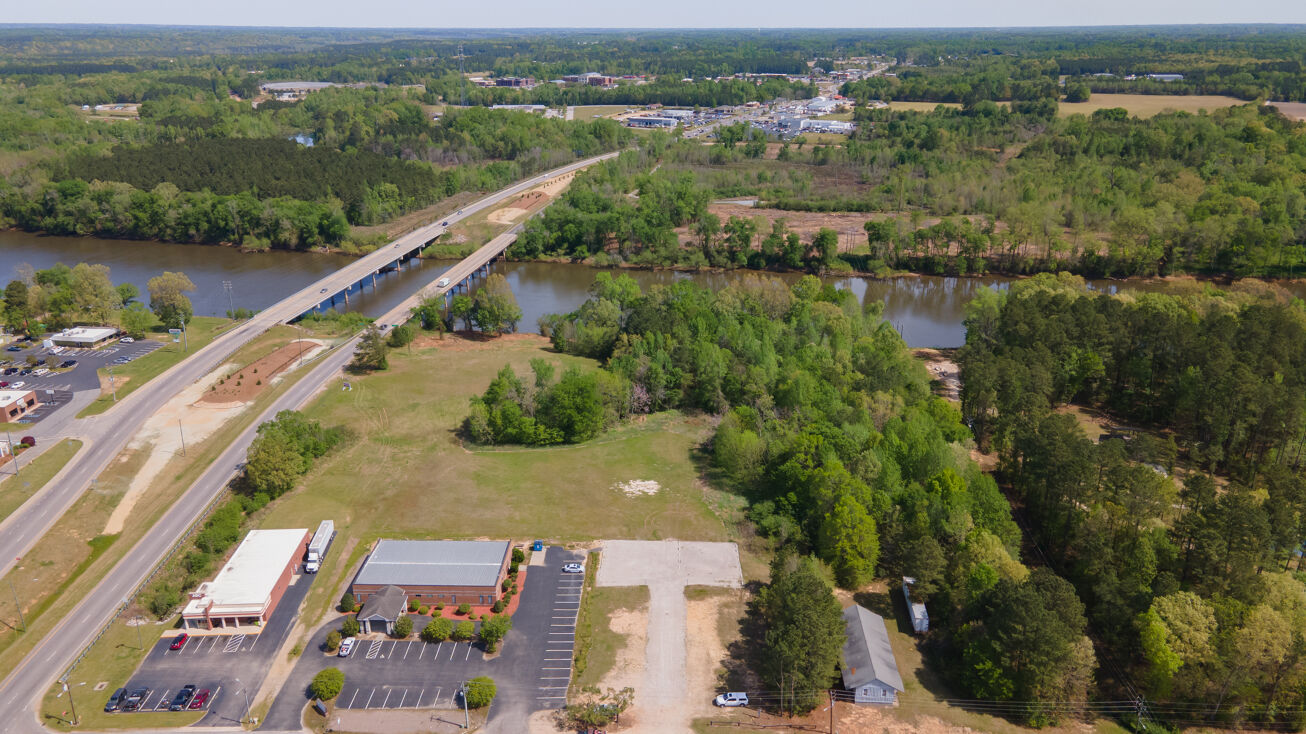 S Main St, Lillington, NC 27546