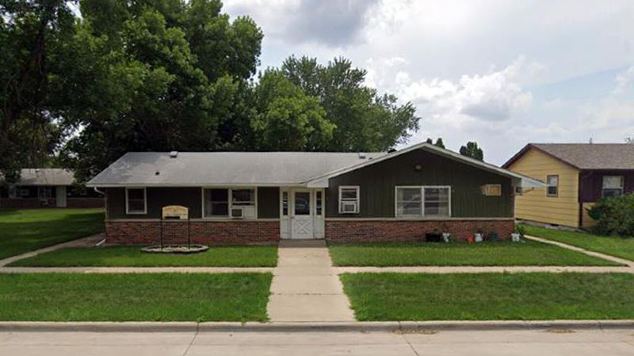 511 W Main St, Laurens, IA 50554