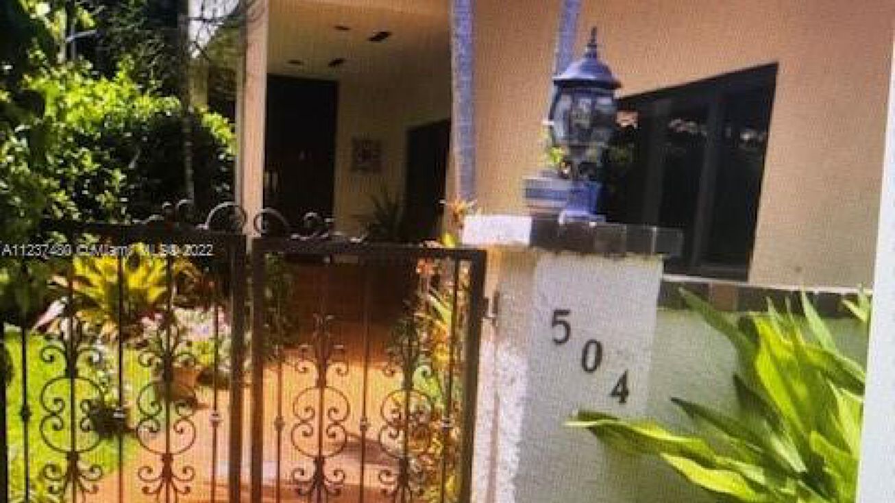 504 N Parkway Pkwy, Golden Beach, FL 33160 Special Purpose Property