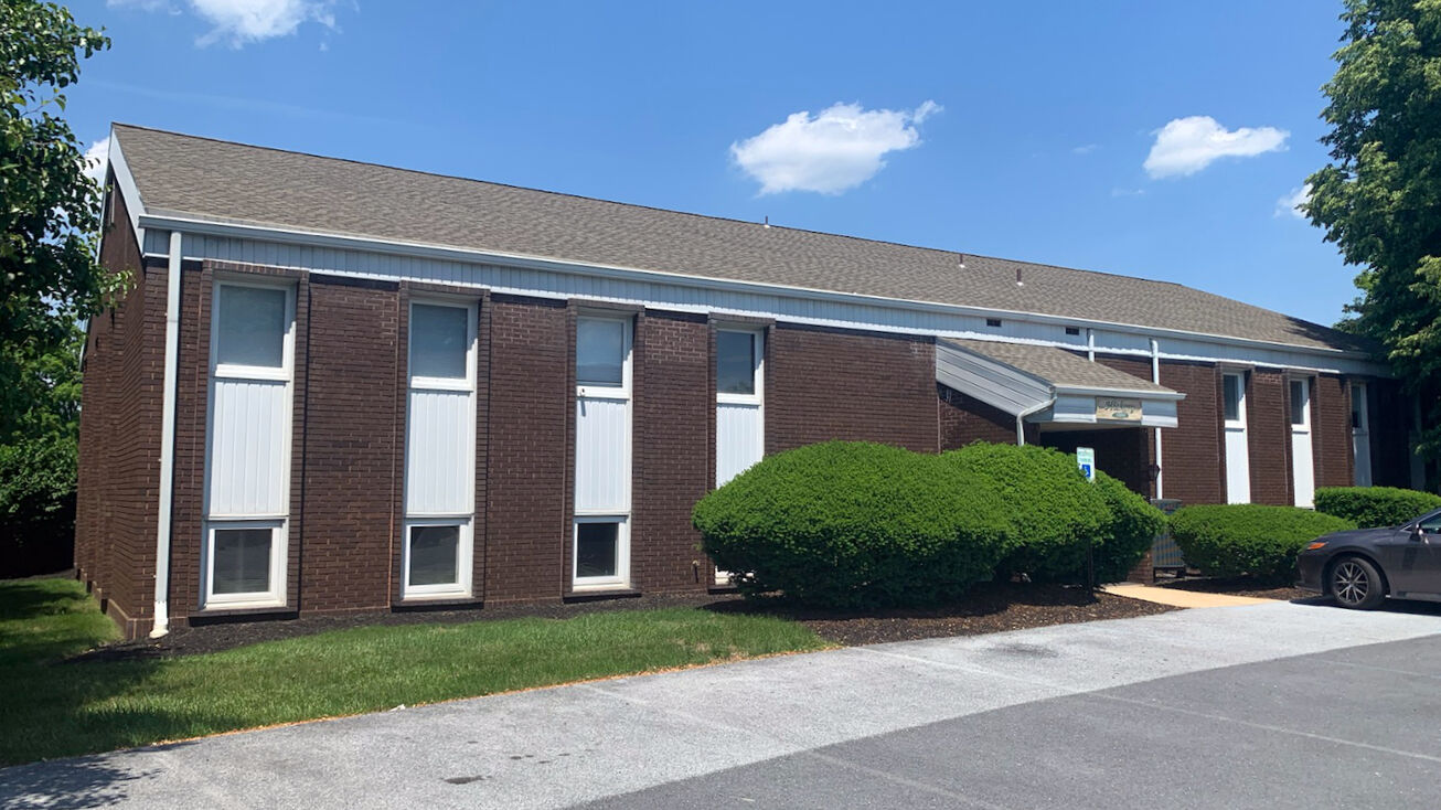 5004 Lenker St, Mechanicsburg, PA 17050