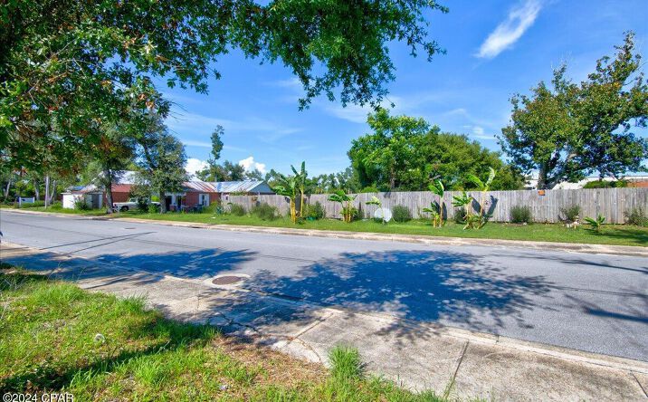 Pictures of Special Purpose property located at 612 McKenzie Avenue, Panama City, FL 32401 for sales - image #1