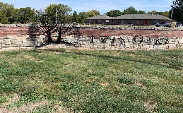 Pictures of Land property located at Twin Oaks Parkway, Peculiar, MO 64078 for sales - image #1