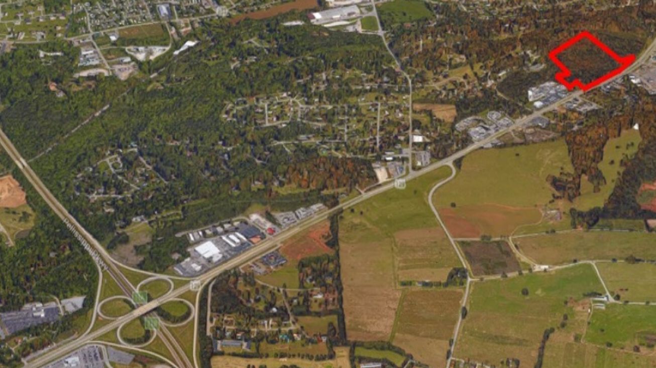 Alcoa Highway, Louisville, TN 37777