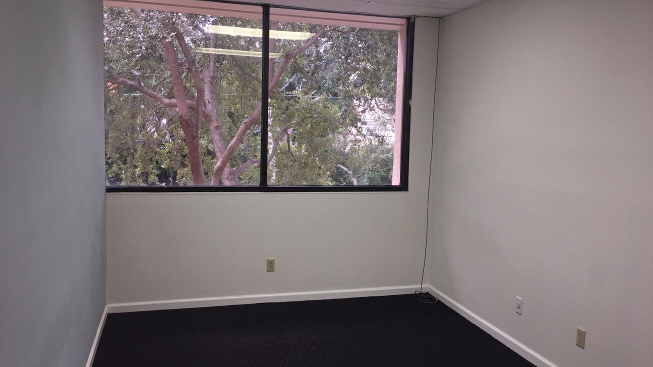 11382 Prosperity Farms Road, Palm Beach Gardens, FL 33410