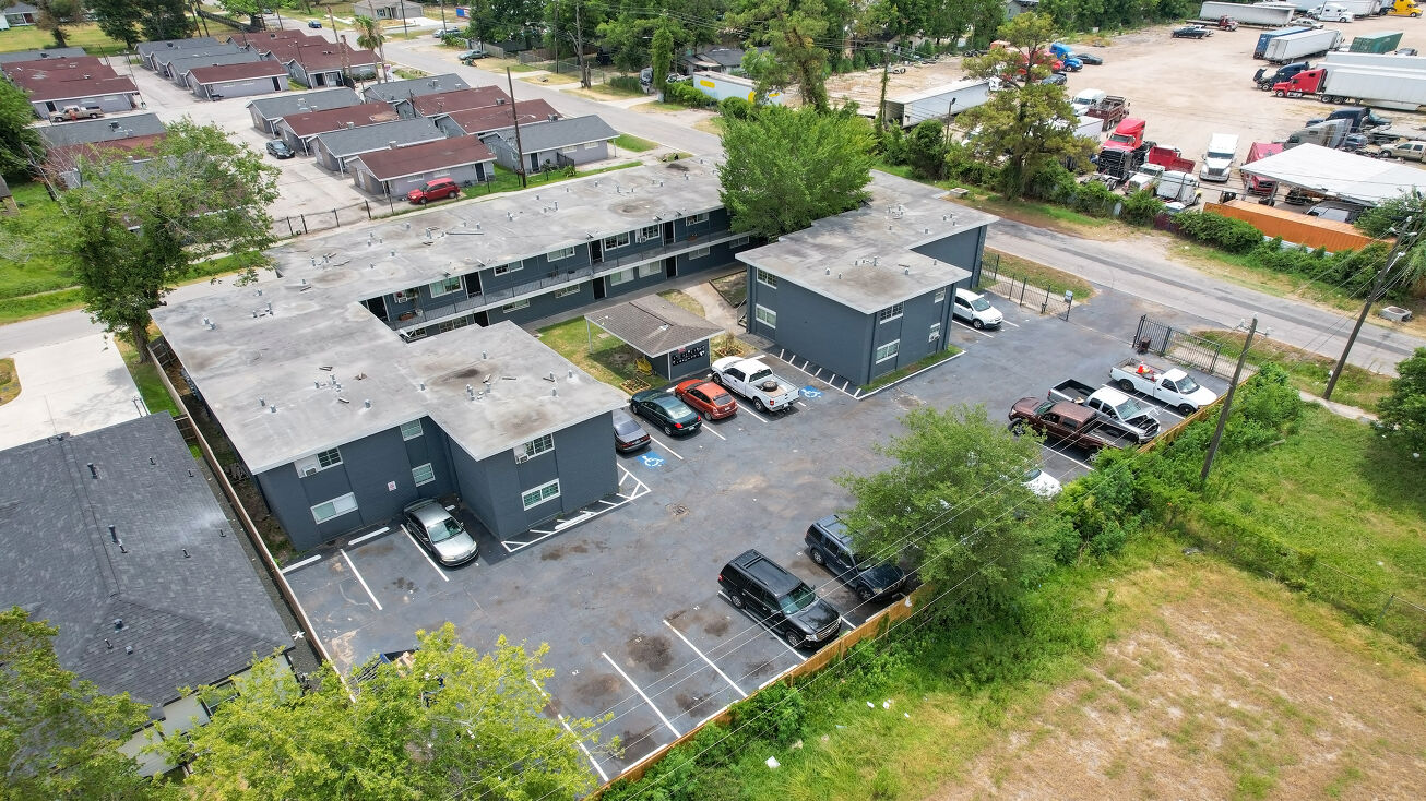 4525 Weaver Rd, Houston, TX 77016 Multifamily Property for Sale