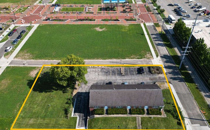 Pictures of Office property located at 300 W 1st St, Bloomington, IN 47403 for sales - image #1