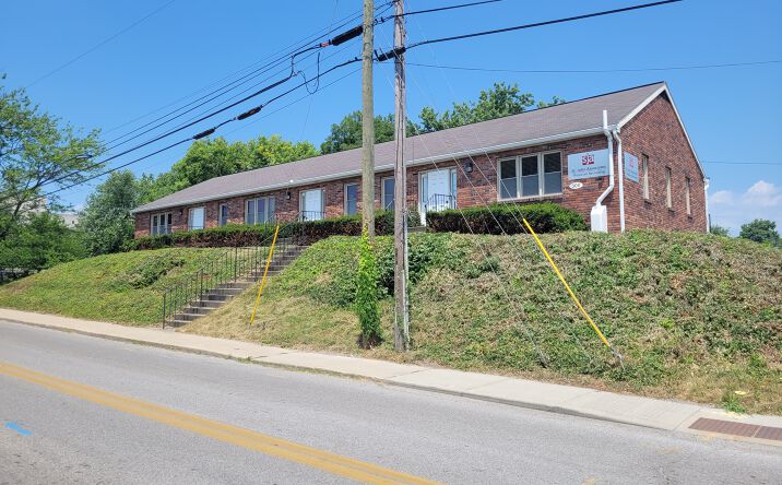 Pictures of Office property located at 300 W 1st St, Bloomington, IN 47403 for sales - image #1