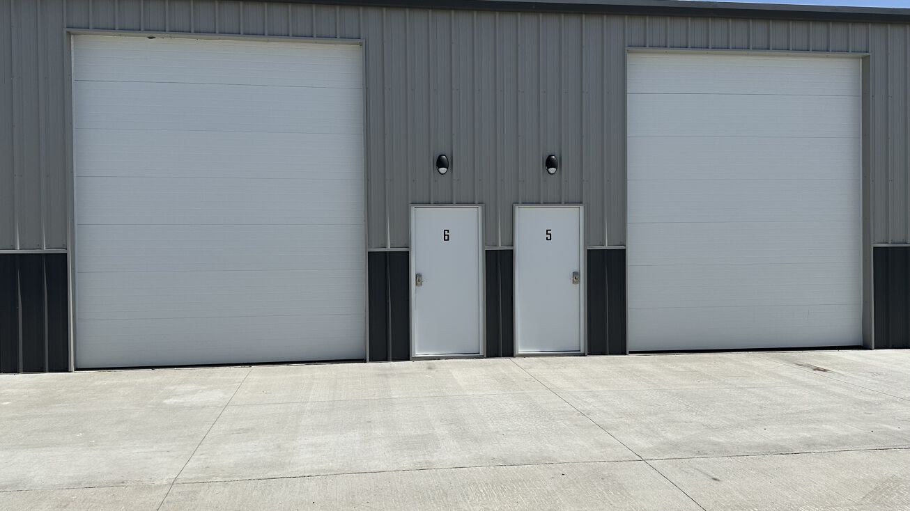 3015 Capital Way, Cedar Falls, IA 50613