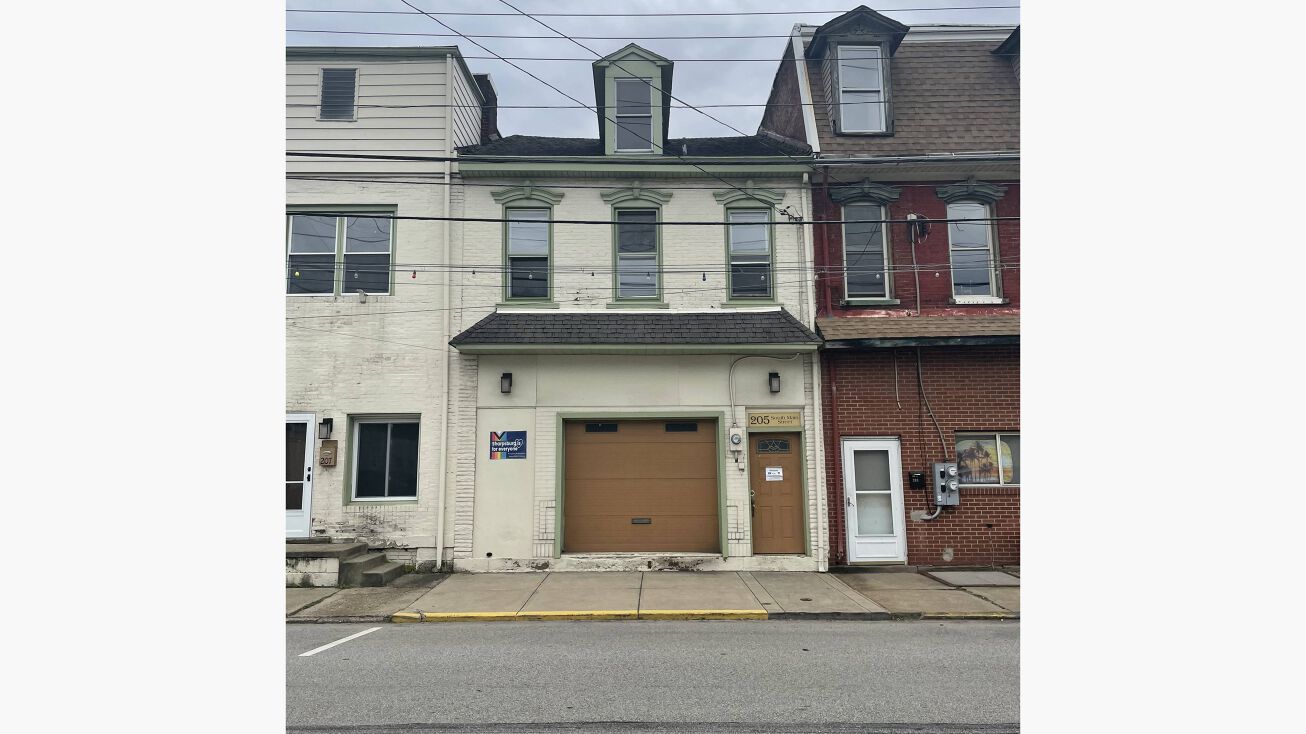 205 S Main St, Sharpsburg, PA 15215