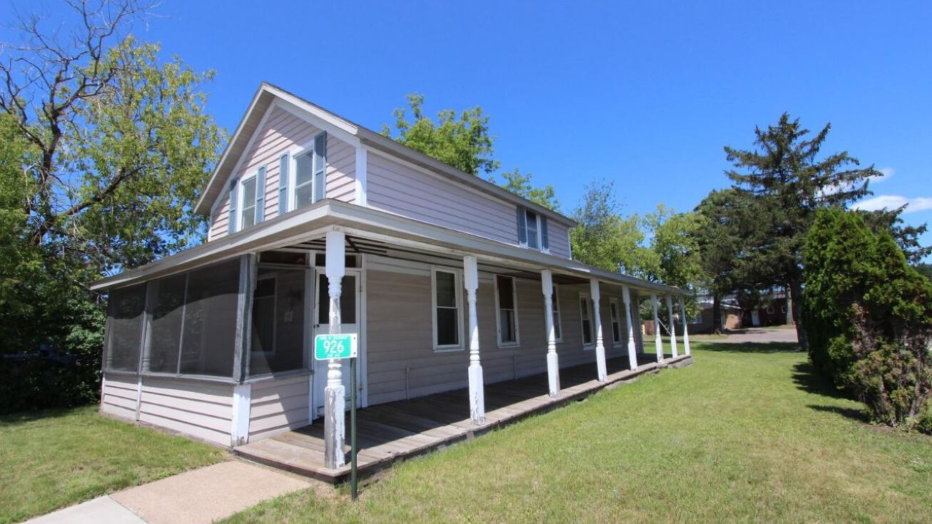 926 2ND AVE, Woodruff, WI 54568