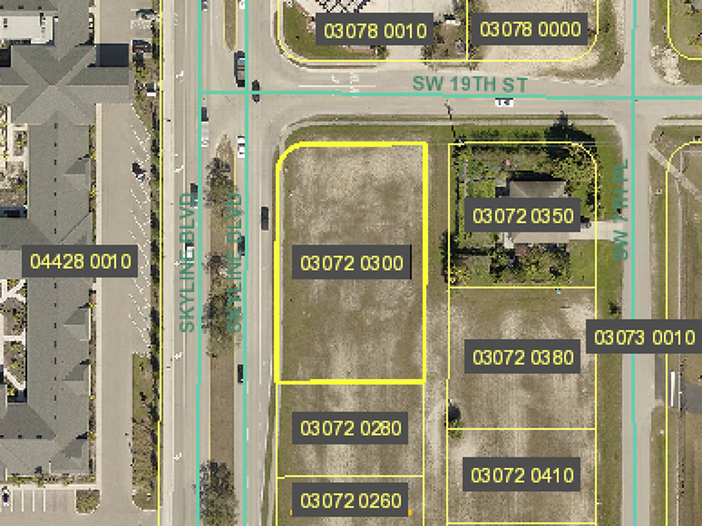 1907 Skyline Blvd, Cape Coral, FL 33991
