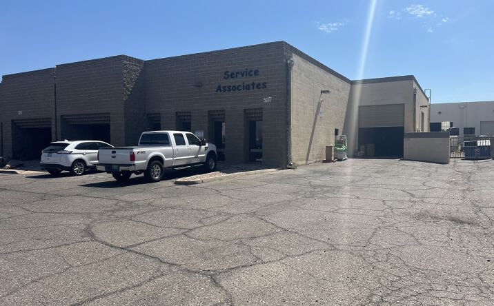 Pictures of Industrial property located at 5017 S 36th St, Phoenix, AZ 85040 for comps - image #1