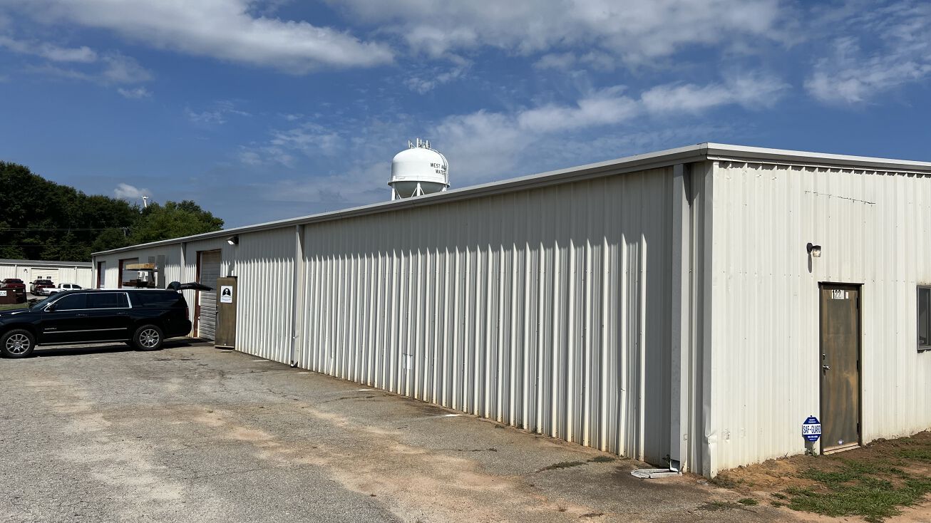 1223 New Hope Rd, Anderson, SC 29625