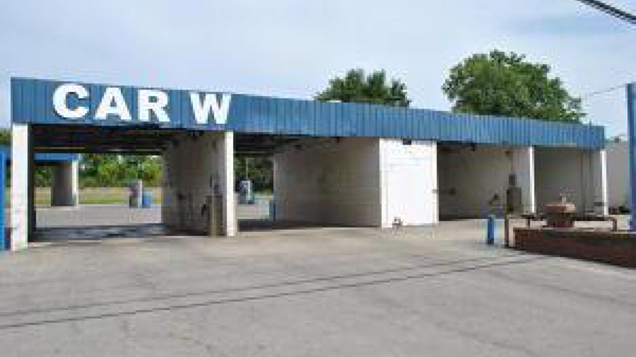 4686 Indianola Ave, Columbus, OH 43214