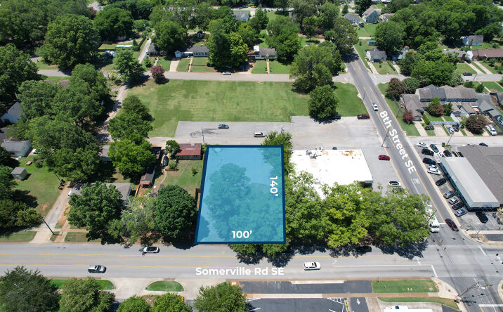 Pictures of Land property located at 1207 Somerville Rd SE, Decatur, AL 35601 for sales - image #1