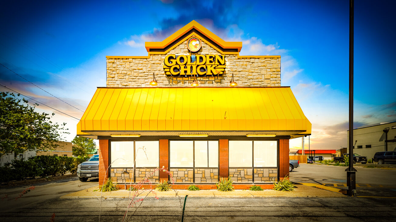 2305 North Saint Mary’s Street, Beeville, TX 78102 Retail Property