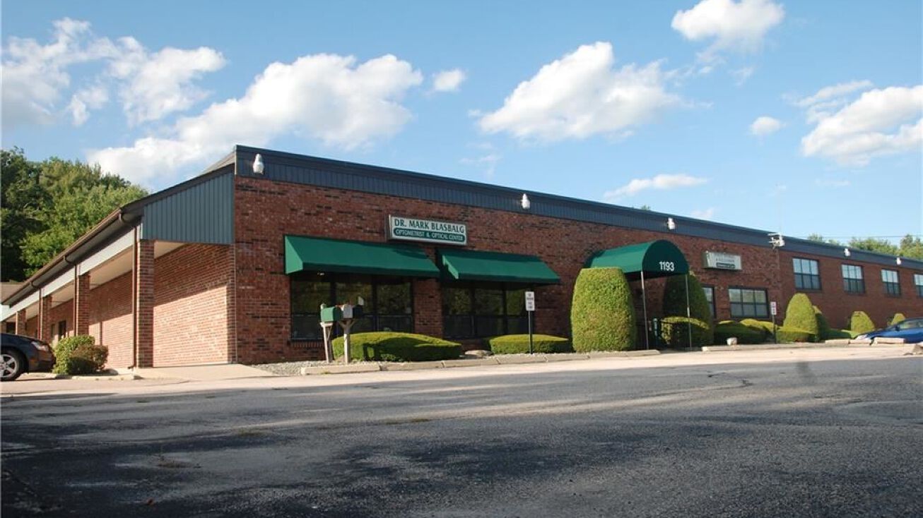 1193 Tiogue Ave, Coventry, RI 02816