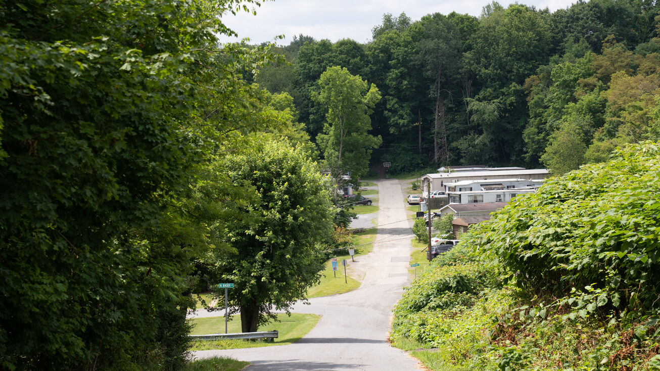 122 Bansky Ave, Johnstown, PA 15909