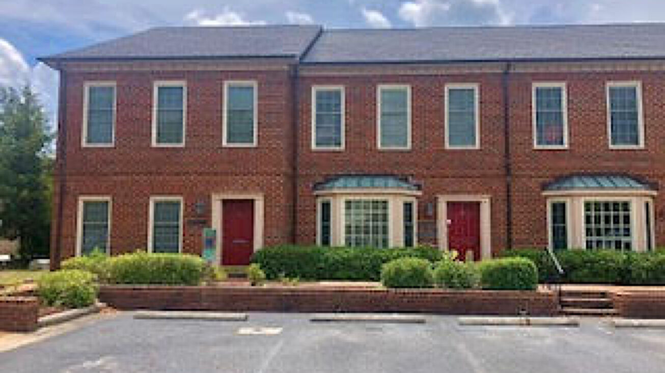 300 E Arlington Blvd, Greenville, NC 27858