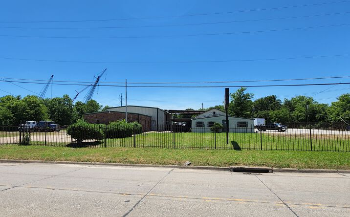 Pictures of Land property located at 7305 Julius Schepps Sv Rd W, Dallas, TX 75216 for sales - image #1