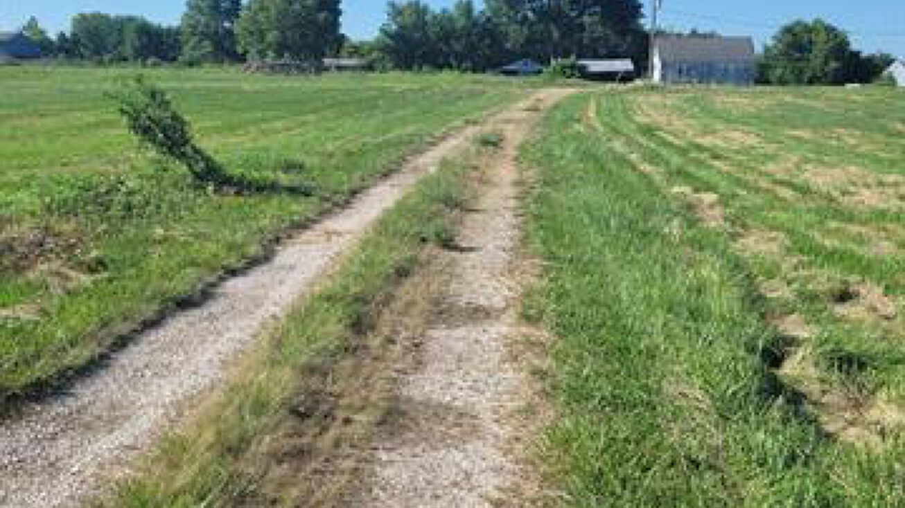 831 SW 58th Highway, Centerview, MO 64019